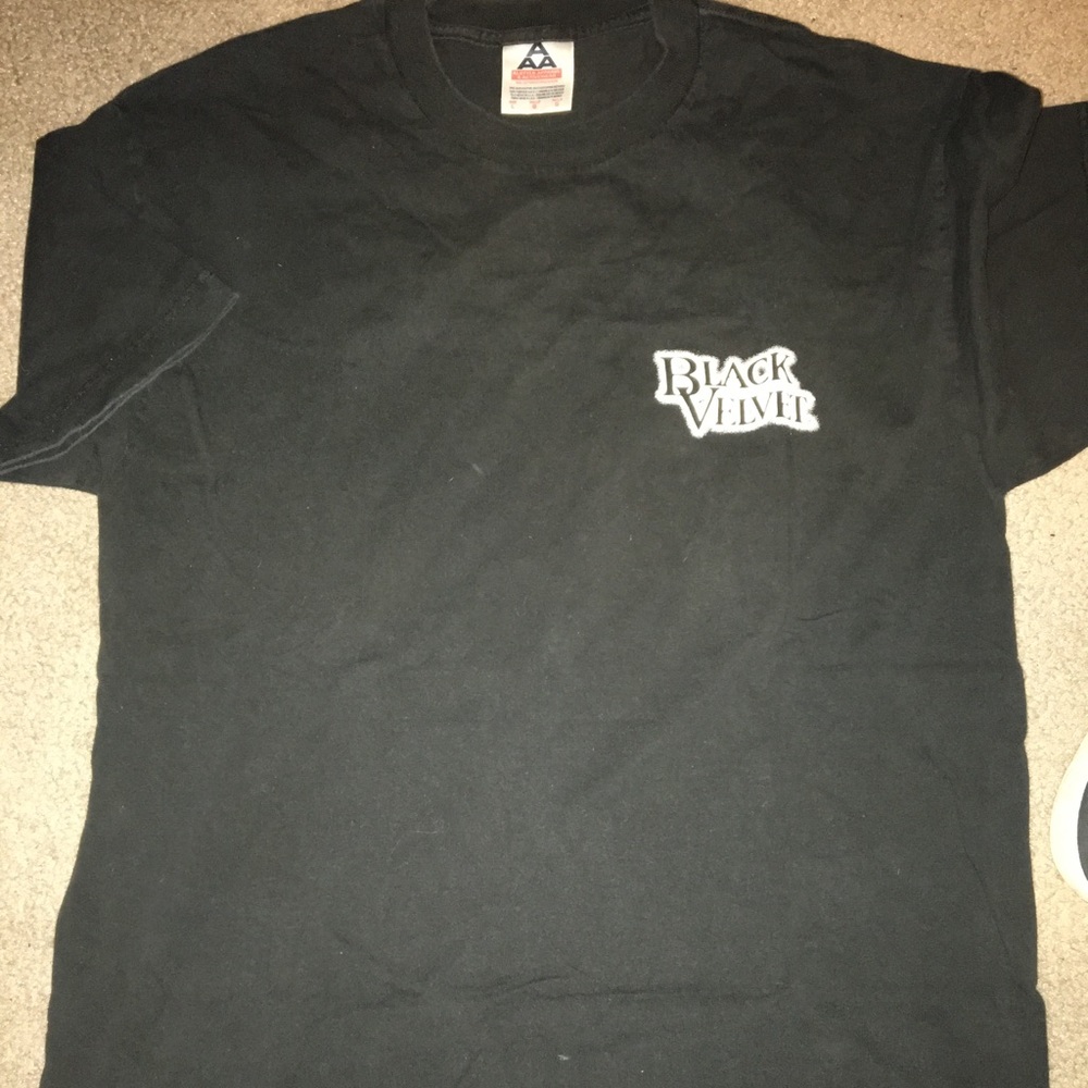 Black velvet t shirt